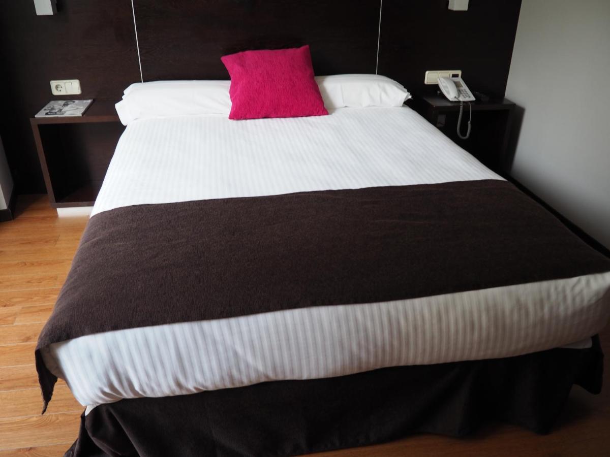Hotel Junquera Vigo Exterior photo
