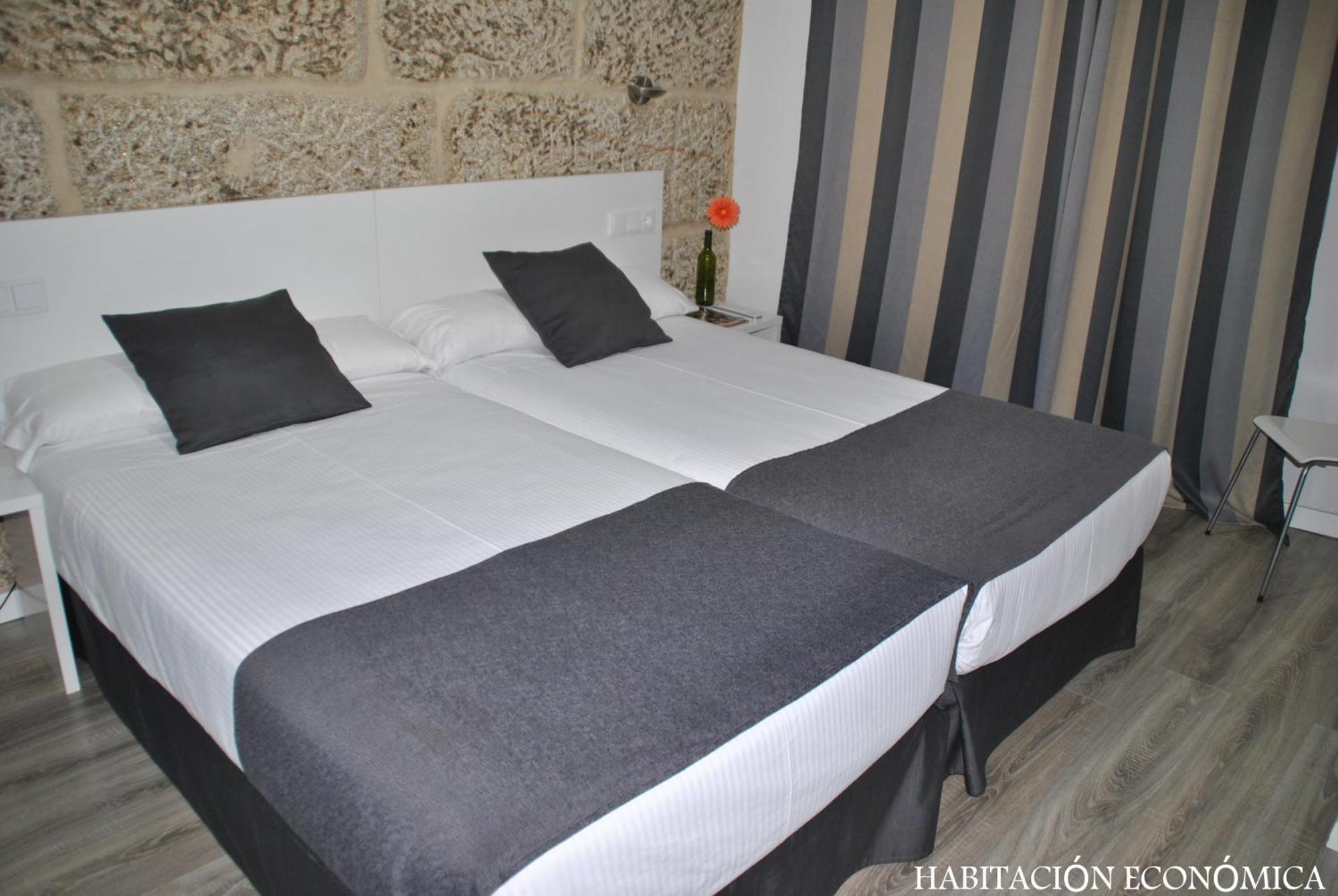 Hotel Junquera Vigo Exterior photo