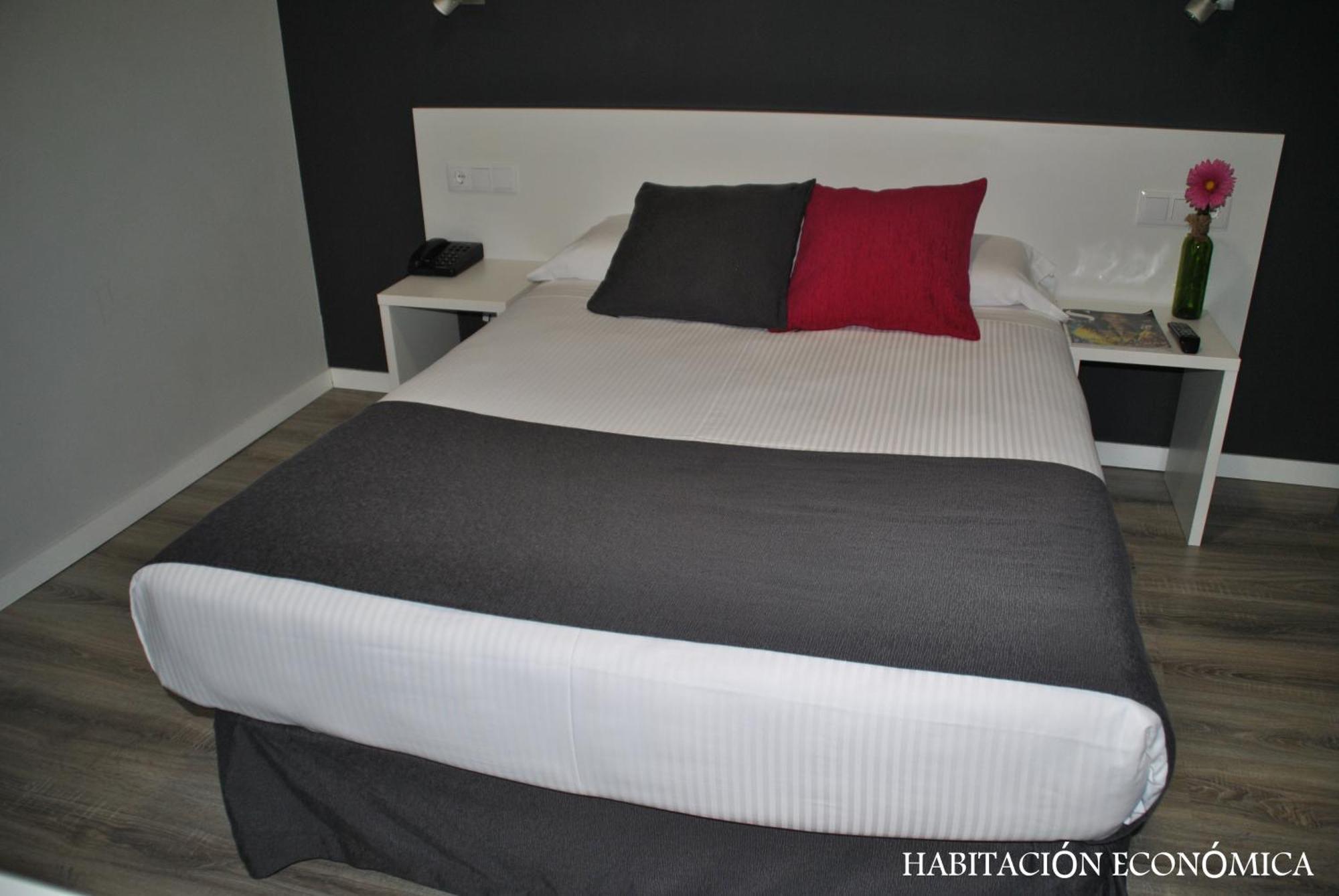 Hotel Junquera Vigo Exterior photo